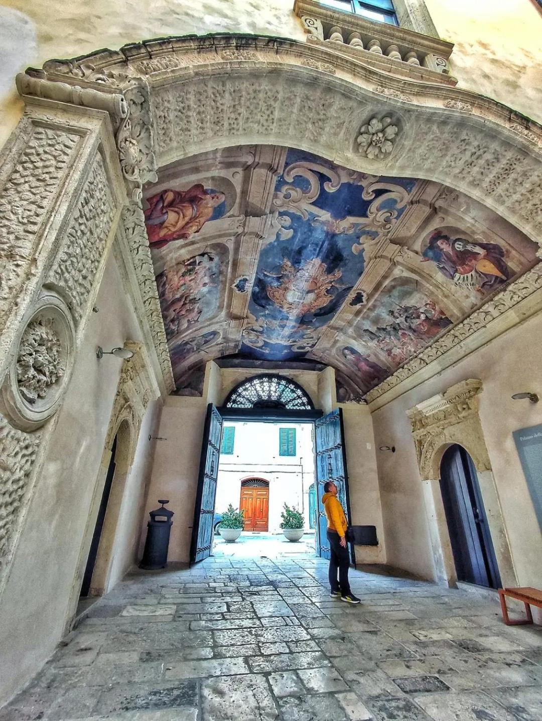 Saint Patrick Guest House Barletta Buitenkant foto